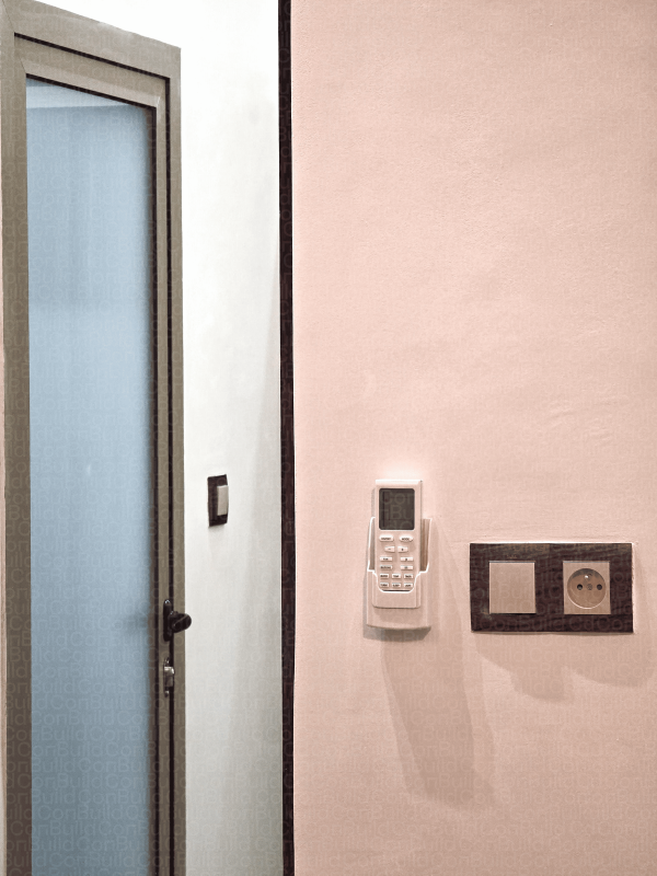 Conbuild Refined Interiors & Livable Designs Intérieurs raffinés et designs habitables
